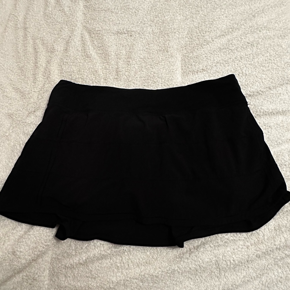 NWOT Lululemon Pace Rival Mid-Rise Skirt in Black size 12